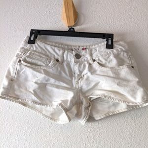 White/Ice blue jean shorts